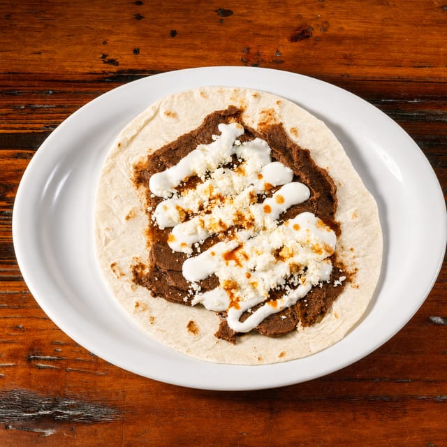 BALEADA DE CARNE HECHA A MANO.